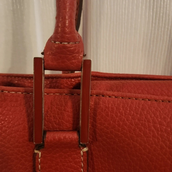 Vintage Tommy Hilfiger Red Faux Leather square Shoulder Bag, 90's, Retro - Picture 11 of 16